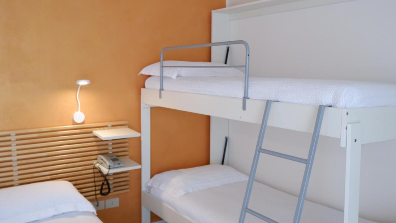 Hotel Venezuela Lido di Jesolo Buitenkant foto