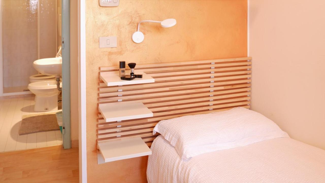Hotel Venezuela Lido di Jesolo Buitenkant foto
