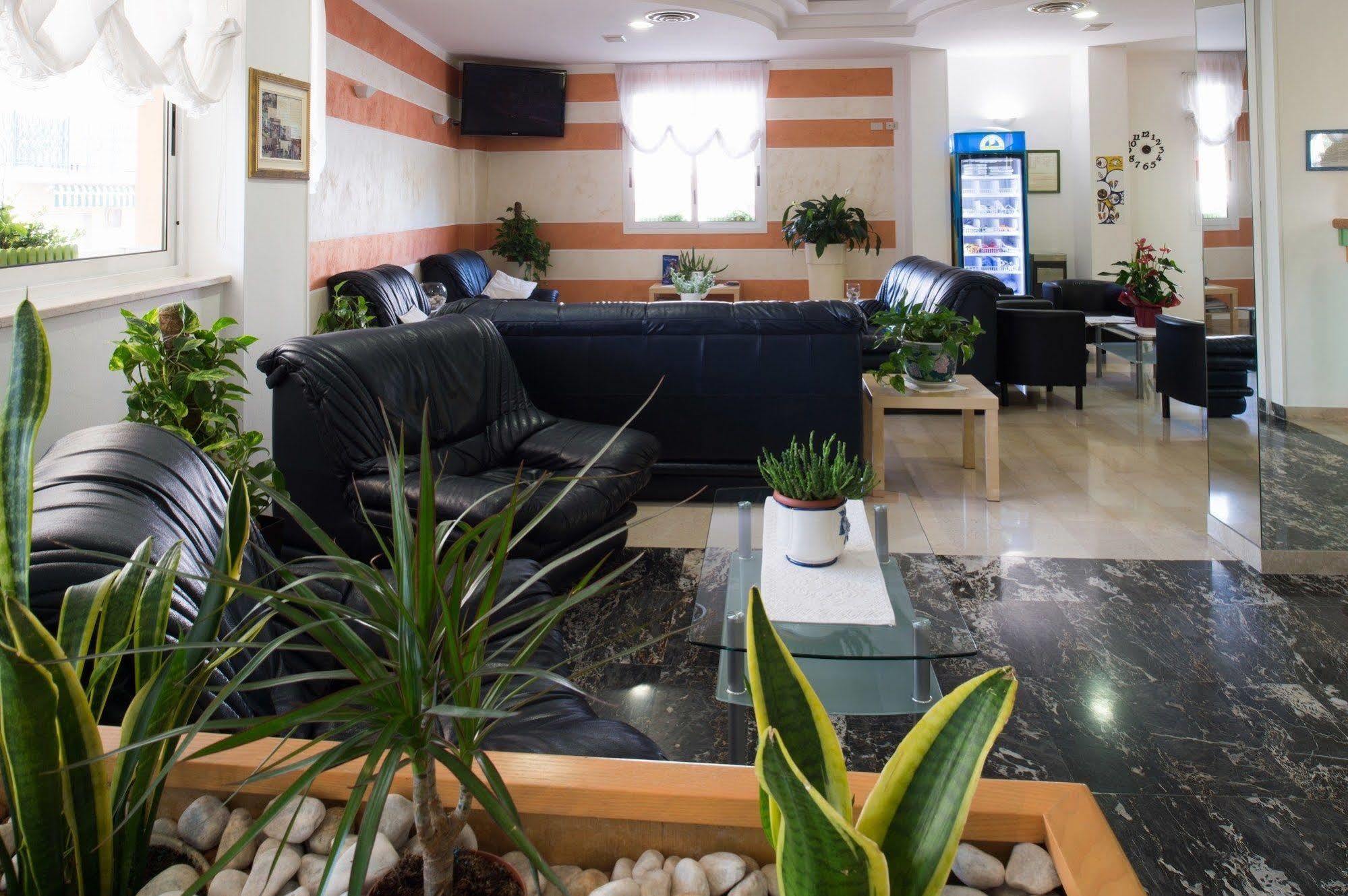 Hotel Venezuela Lido di Jesolo Buitenkant foto