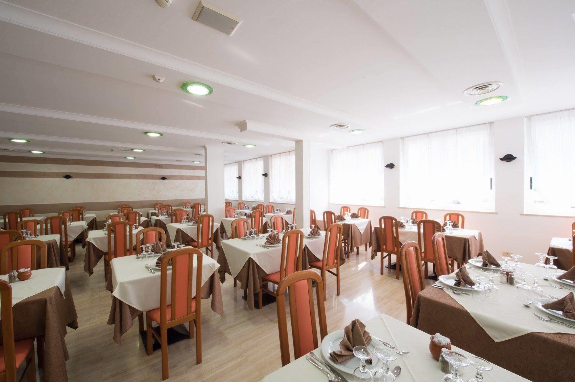 Hotel Venezuela Lido di Jesolo Buitenkant foto